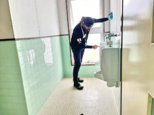 誰もが気持ちよく使えるようビカビカに磨き上げます