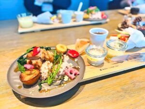 パーク内にはこだわりのレストランもあり、超マイウー