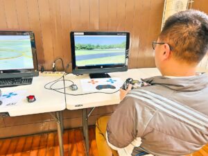 「フライトシュミレーター」は操舵入力訓練