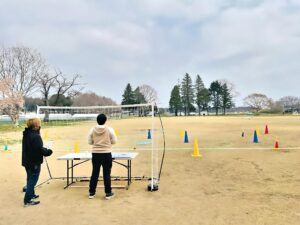 この風速をチャレンジするKさん。風にも負けず状態