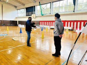 「講評」「合否判定」総体的な総評した後合否通告