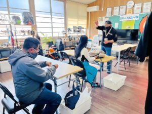 飛行訓練前ブリーフィング。課題と併せ注意事項など共有