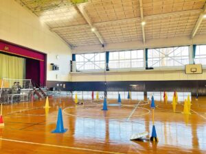 「実技審査」高度1.5m8の字飛行2周。最も難操舵