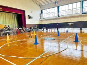 「実技審査」高度1.5m8の字飛行2周。最も難操舵