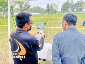 スティック入力による機体軌道の解説。1〜2mmです