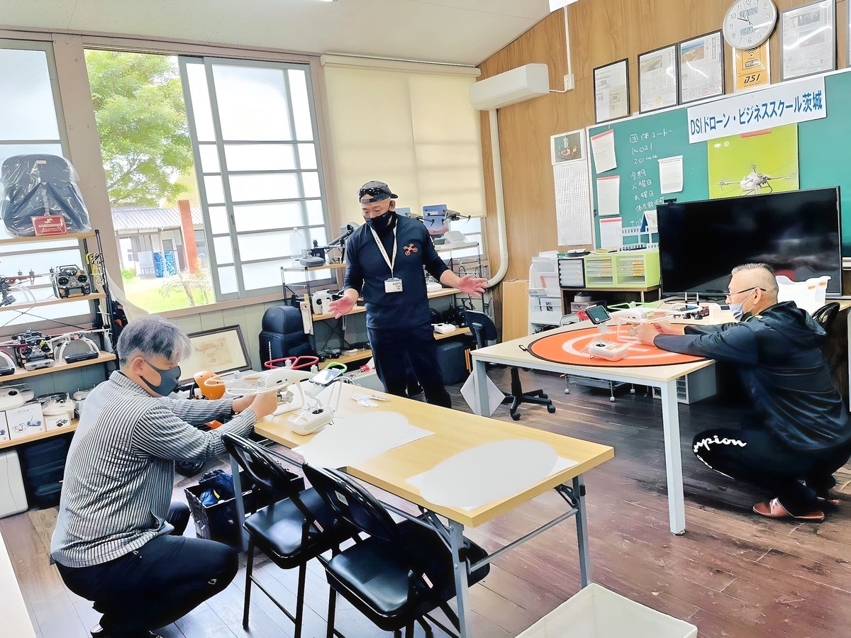 ドローン特性、機動性から「飛行前後点検」へ移行