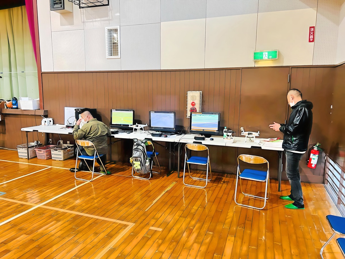 実技・シュミレーター・飛行前点検と3ブース訓練