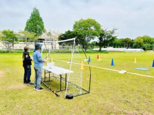 Kさんは仕上げ。この風速をいかに捌くか見せ場です