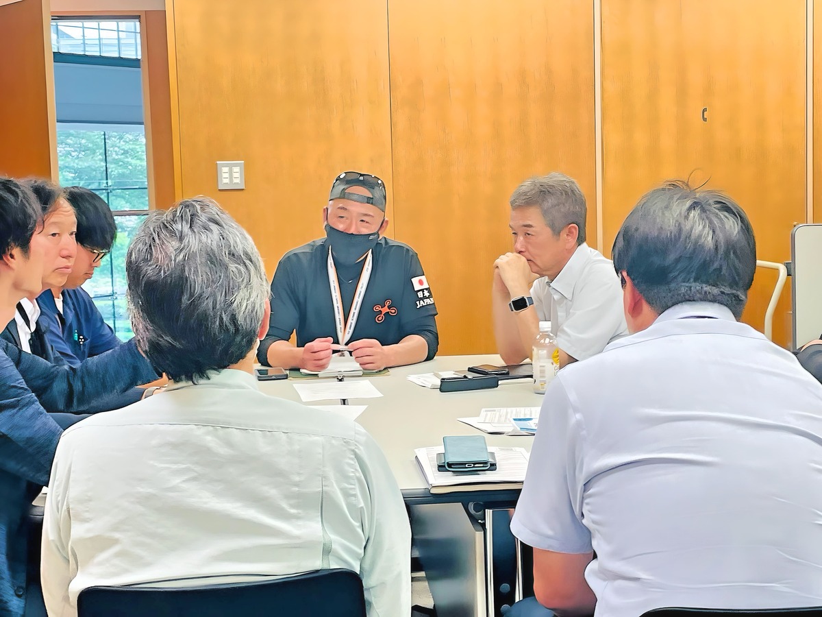 私の立場から現在の免許制度について解説しています