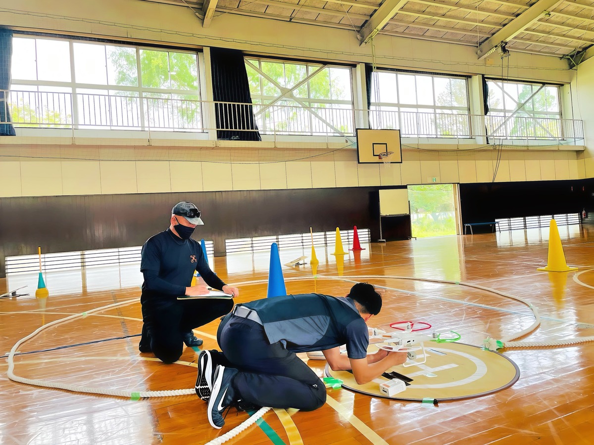 「実技審査」ランディングギアを固定して電源ON