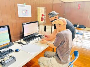 操舵方法はシュミレーターで学習。繊細な入力が必要