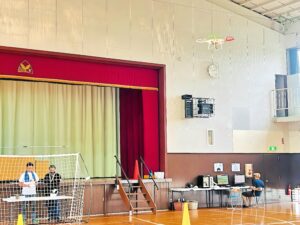 飛行高度は3.5m。近接ながら距離感が掴めません