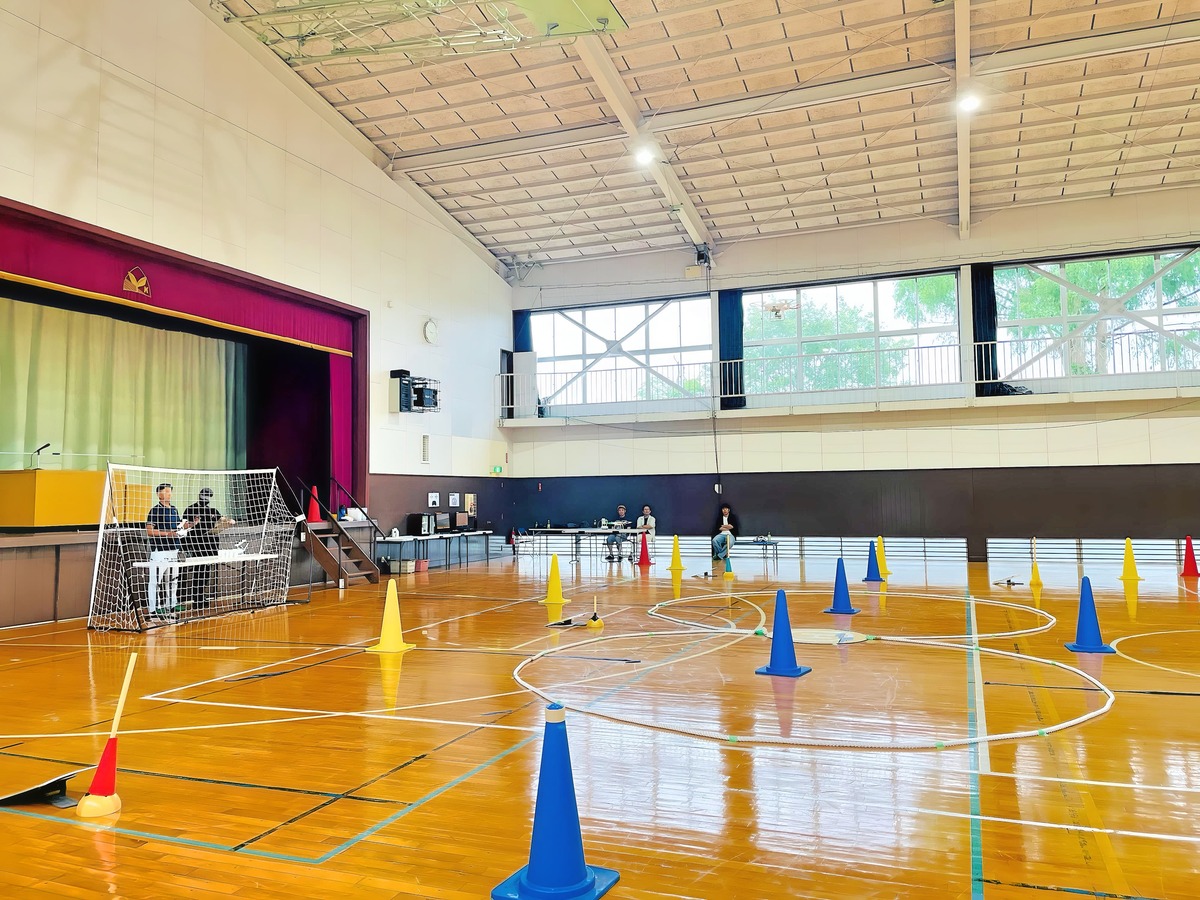 「実技審査」高度3.5mスクエア飛行(四角)