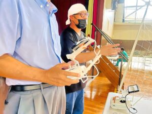 Sさんは修検前想定訓練で減点数をチェック。重要です