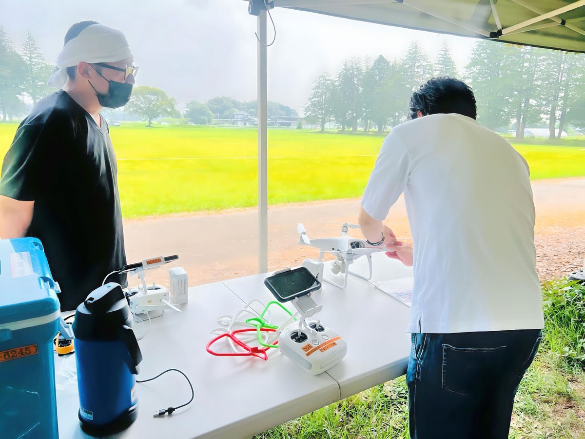 「飛行前点検」必須作業です。何十回と実施します
