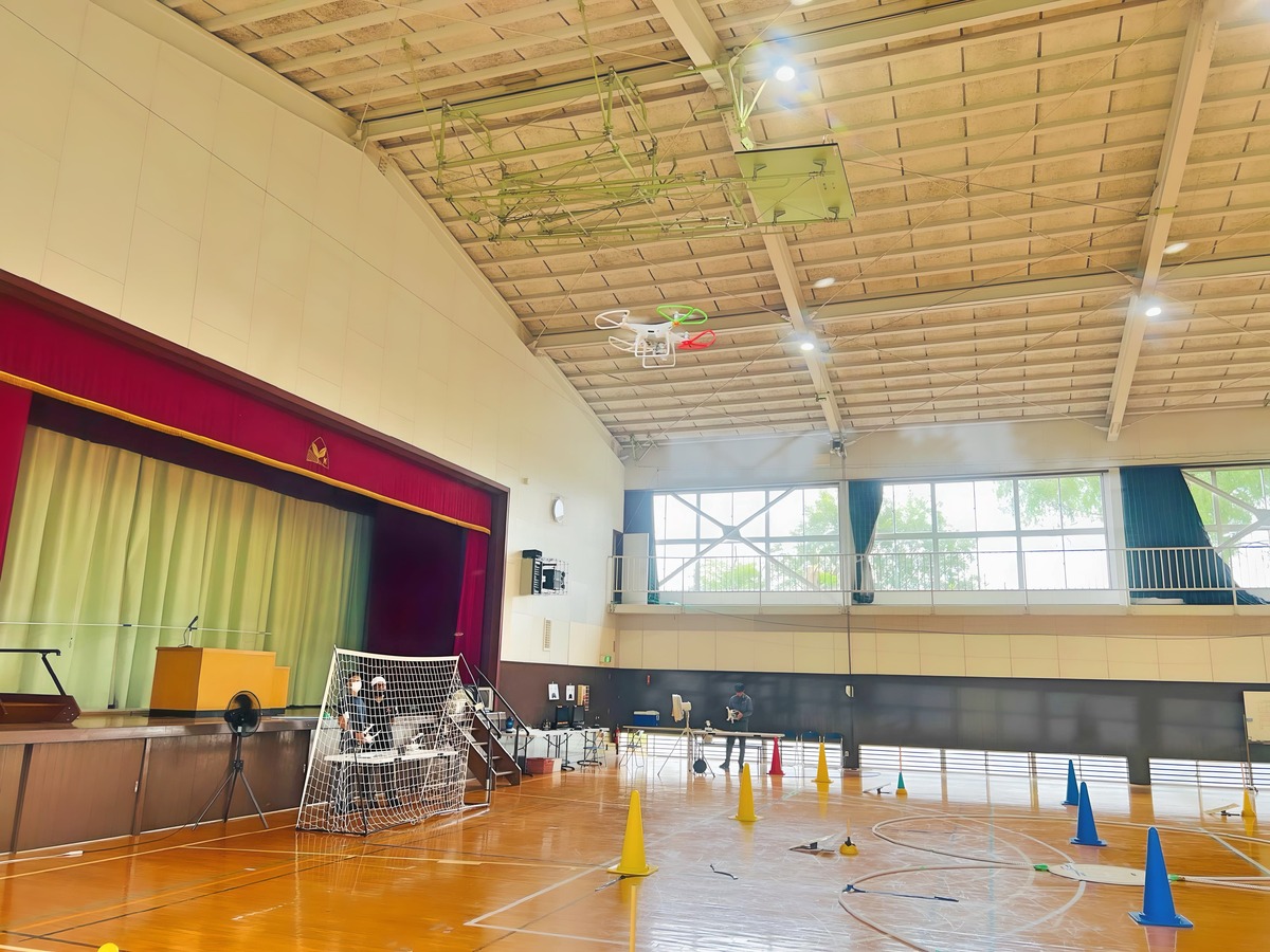 緊急着陸訓練。完全手動飛行になるため難操舵です
