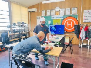 「飛行前後点検」目視、緩衝点検を経て電源入力へ