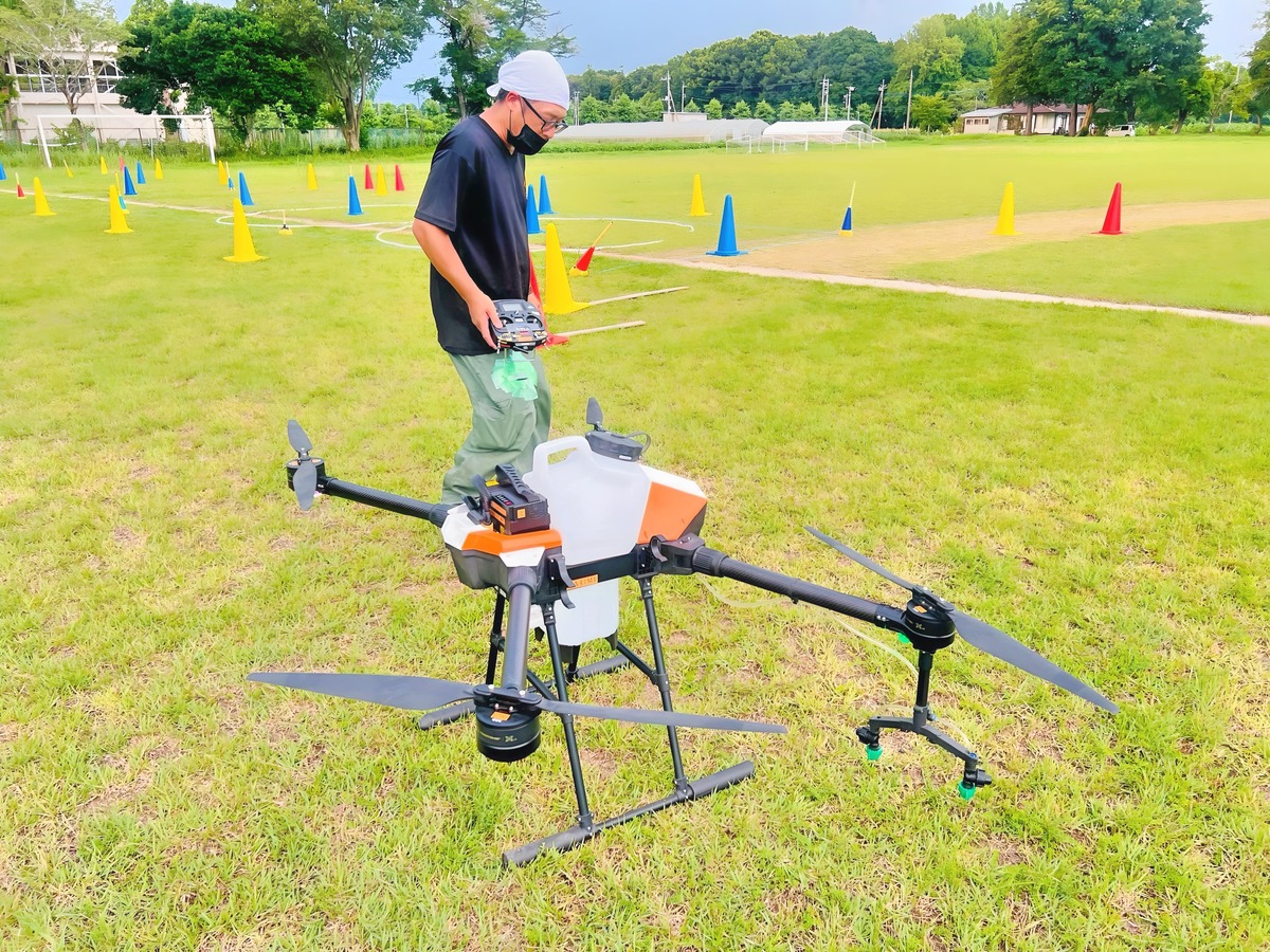 「空散講習訓練機R6」R2の後継機は全ての性能向上