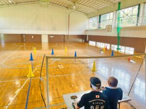 「飛行前点検」高度1.5m四操舵及びカメラは起動確認