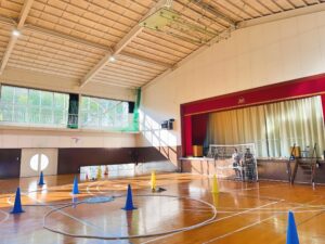 「飛行前点検」高度1.5m四操舵及びカメラ起動確認