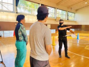 「講評」「合否判定」総体的な総評した後合否通告