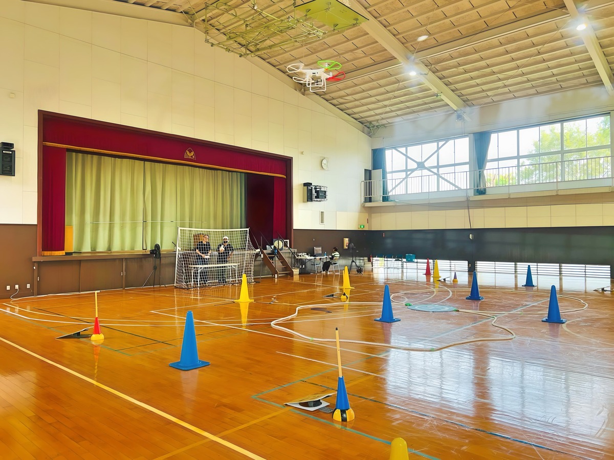 高度3.5mのスクエア飛行(四角)側面飛行が難しい