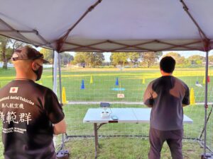 「飛行前点検」高度1.5m四操舵及びカメラ起動確認