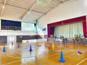 「飛行前点検」高度1.5m四操舵及びカメラ起動確認