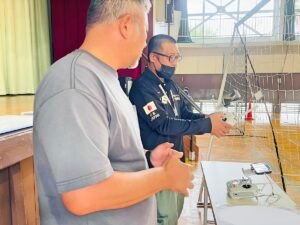 疲れないプロポの持ち方から指の配置をレクチャー