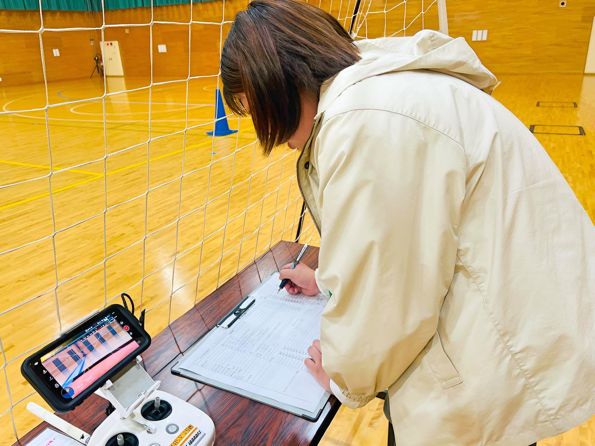 日常点検記録記入。法規に則り進行します