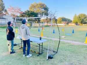 テント吹っ飛んで青空飛行訓練。よくこの風速で