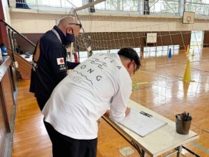 「日常点検記録」「飛行後記録」の記入。義務です