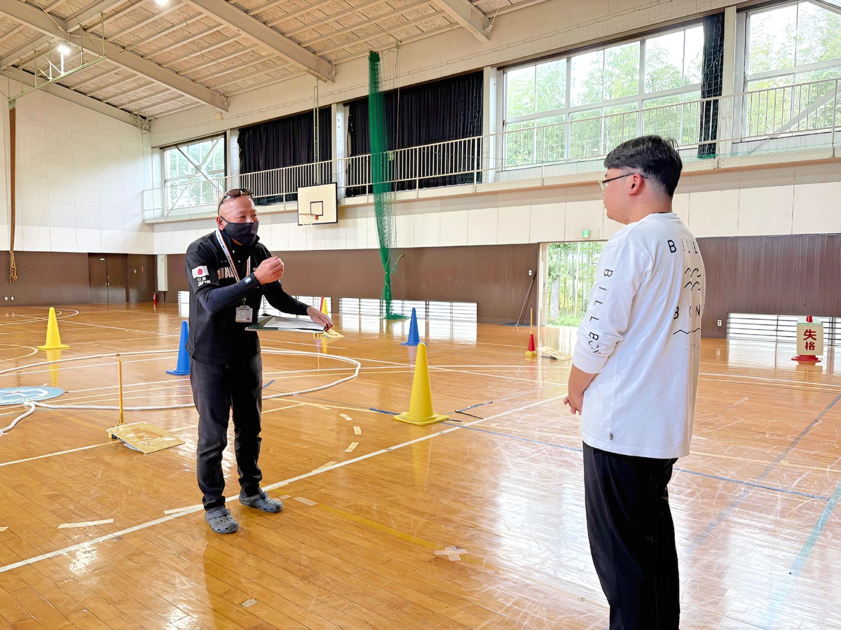 「講評」「合否判定」総体的な総評した後合否通告