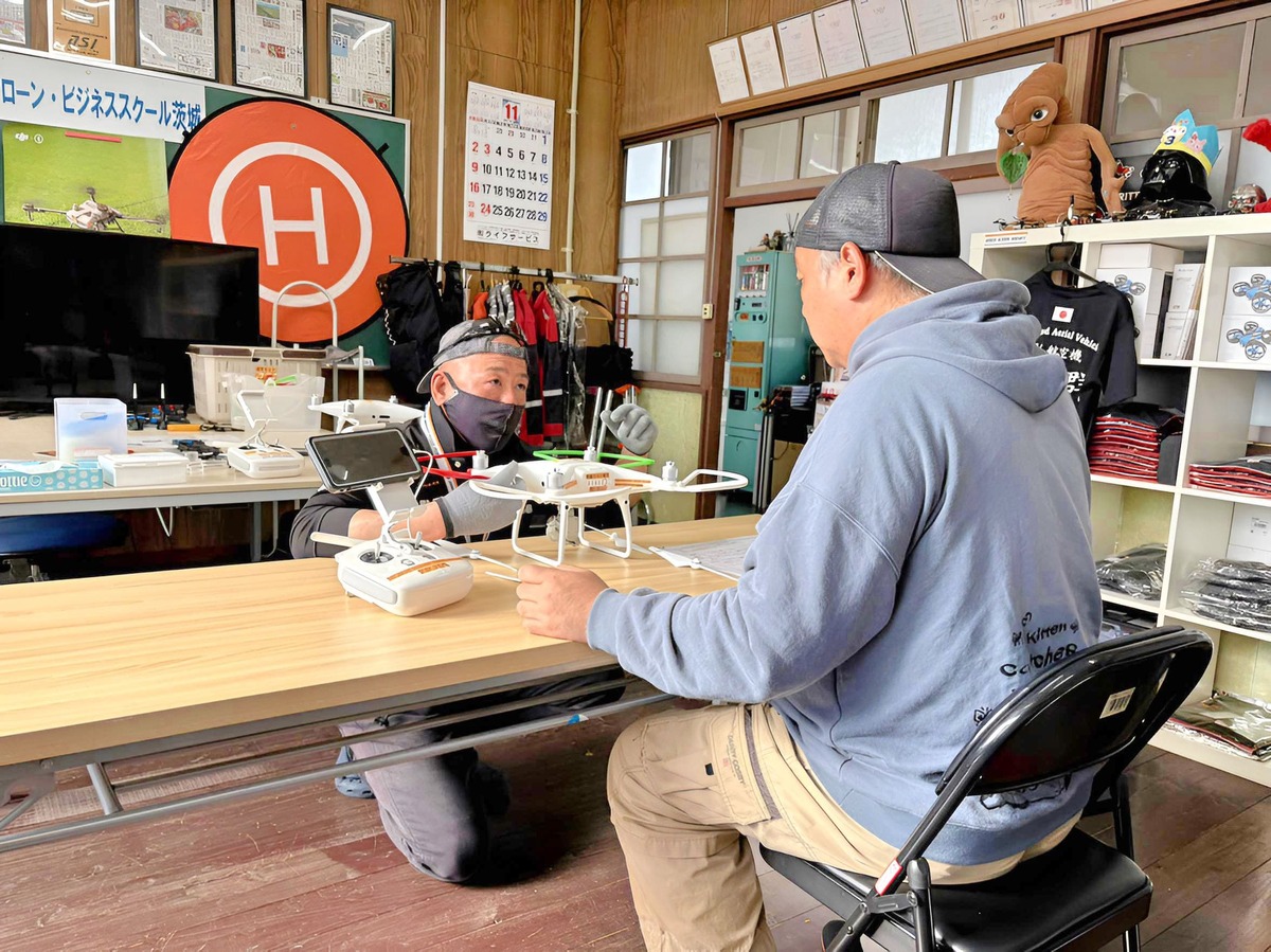 「飛行前後点検」目線は常に候補生の高さで実施します