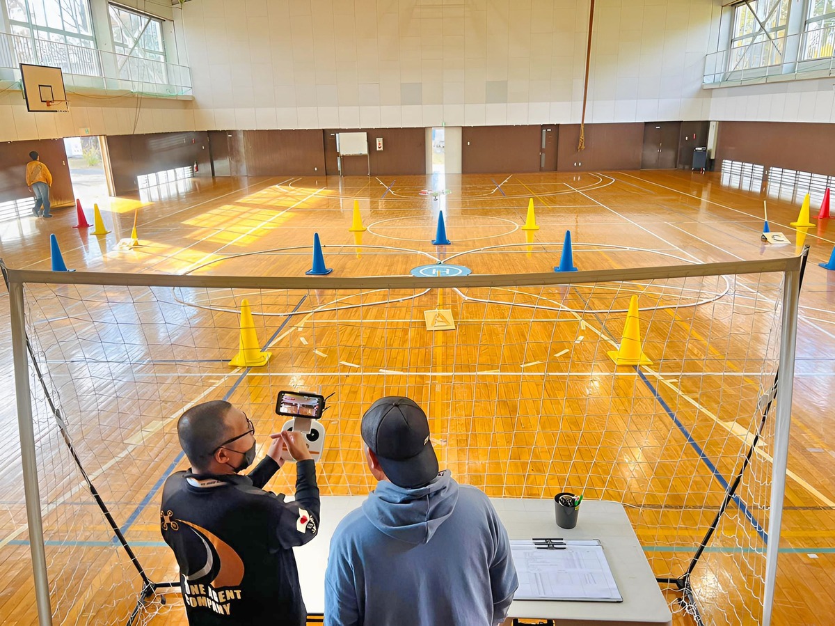 離陸最終確認の仕方をレクチャー。安全を担保します