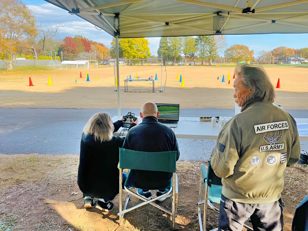 一等飛行は当て舵に尽きます。シュミレーターで徹底