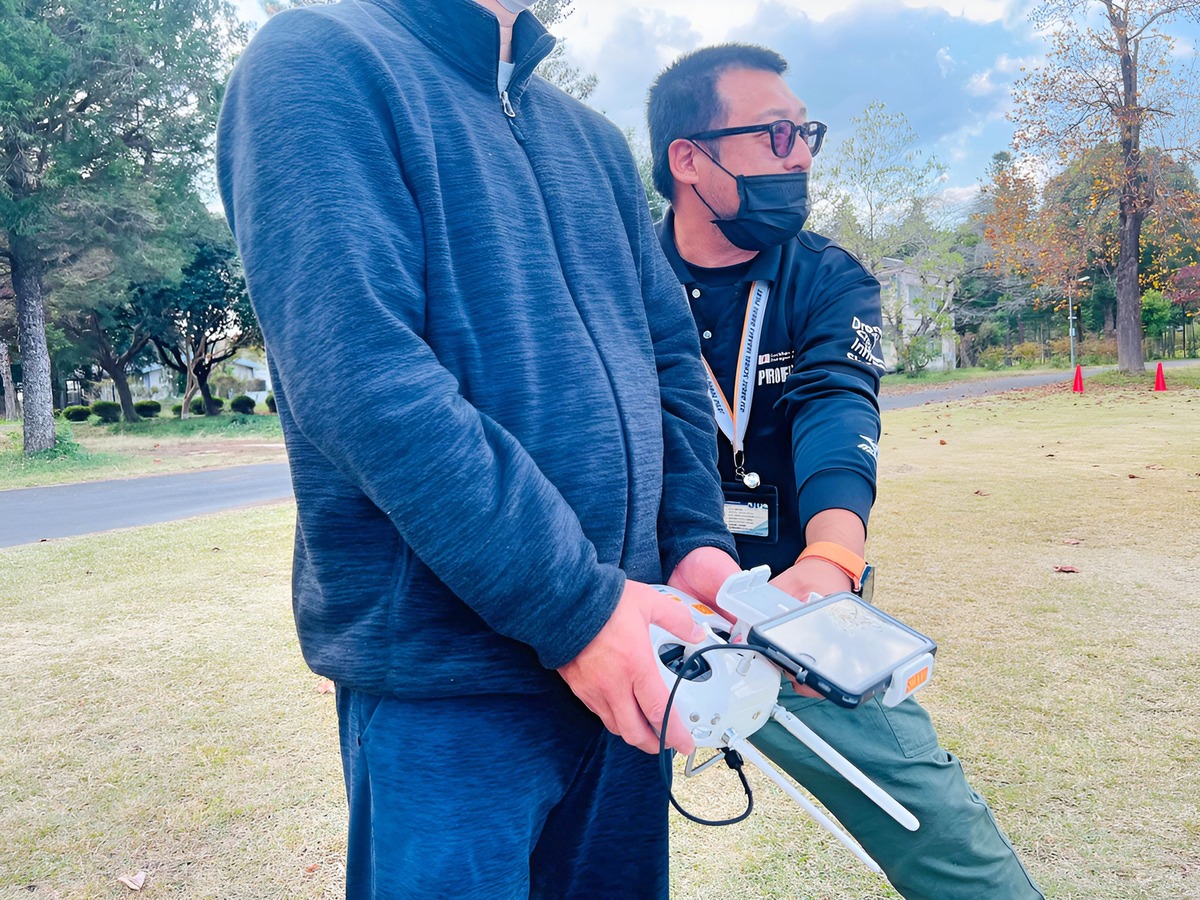 当て舵サポート。手動飛行のドローンには不可欠です