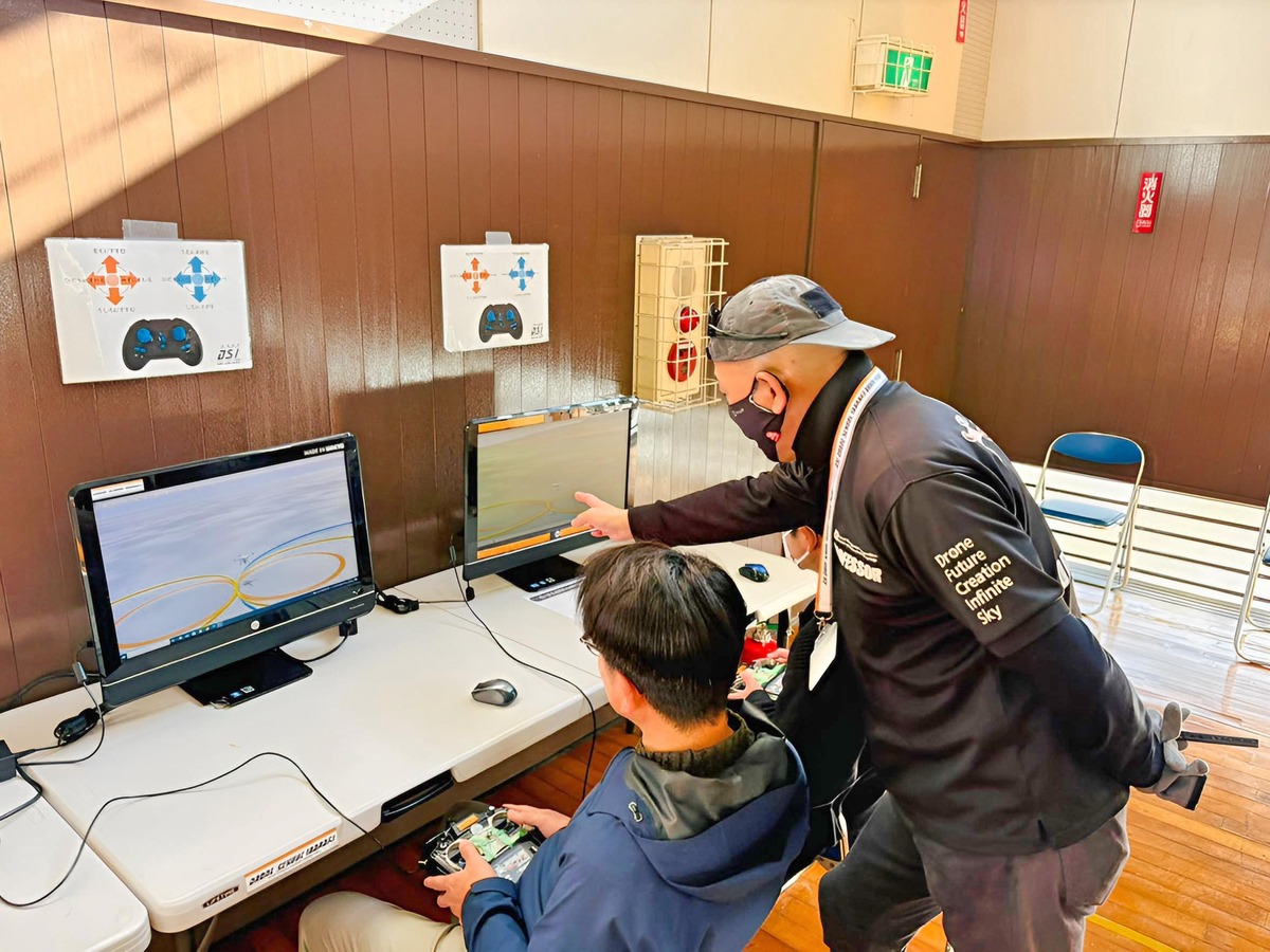 8の字飛行の留意点を解説。鬼門である飛行の一つです