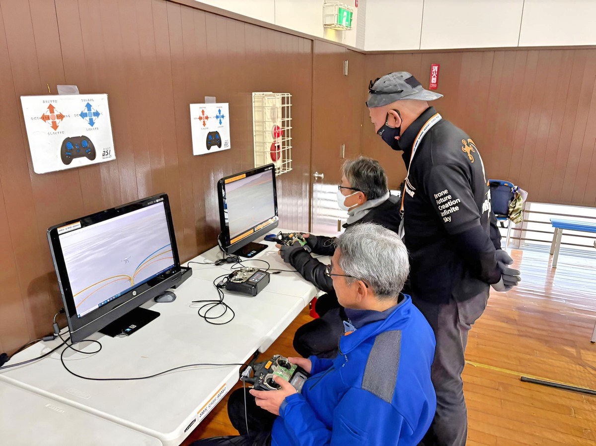 操舵手段を学ぶツールにフライトシュミレーターを活用